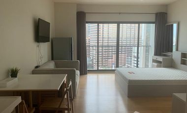 For rent studio condo in Phaya Thai, Bangkok