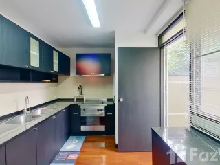 For rent 3 bed apartment in Watthana, Bangkok