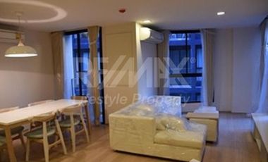For rent 3 bed condo in Khlong Toei, Bangkok