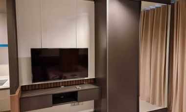 For rent studio condo in Huai Khwang, Bangkok