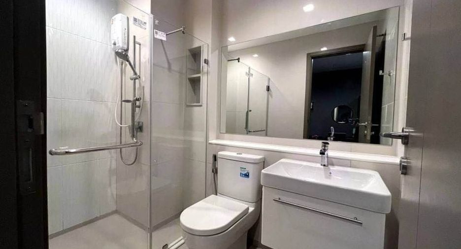 For rent studio condo in Huai Khwang, Bangkok