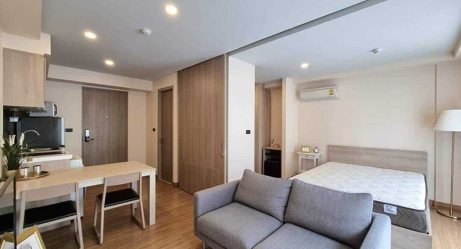 For rent 1 bed condo in Phaya Thai, Bangkok