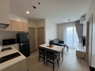 For rent 2 bed condo in Huai Khwang, Bangkok