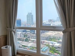 For rent スタジオ condo in Bang Kapi, Bangkok