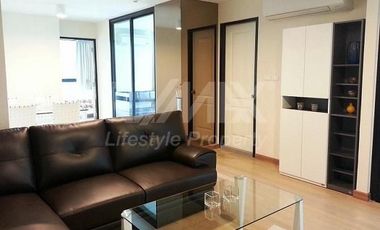 For rent 3 bed condo in Khlong Toei, Bangkok