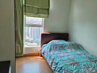 For rent 2 bed condo in Yan Nawa, Bangkok