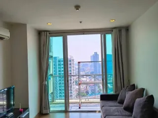 For rent 2 bed condo in Yan Nawa, Bangkok