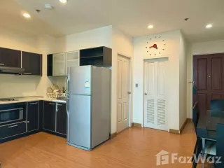 For rent 2 bed condo in Yan Nawa, Bangkok