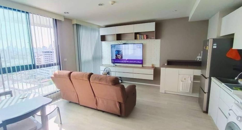 For rent 2 bed condo in Phaya Thai, Bangkok