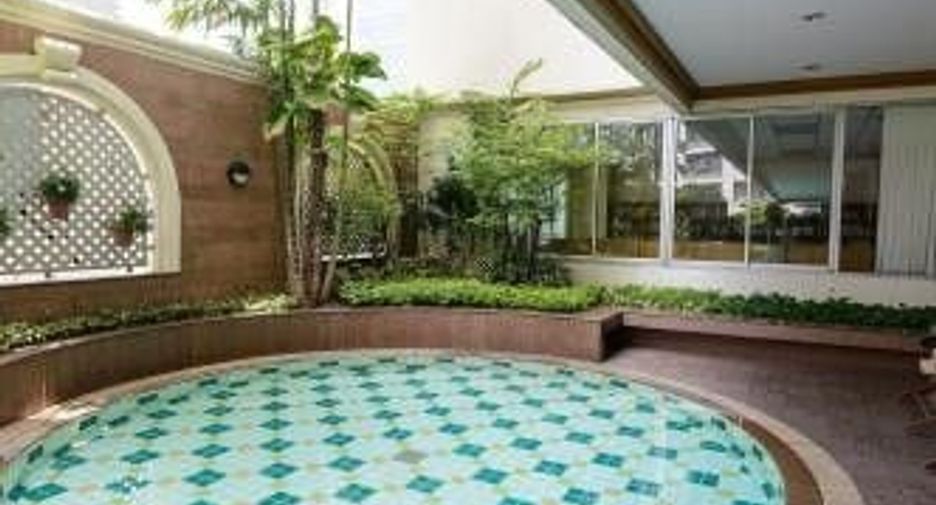 For rent 2 Beds condo in Watthana, Bangkok