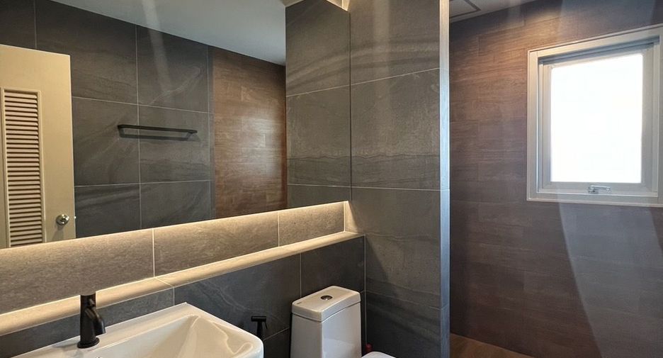 For rent 1 bed condo in Rat Burana, Bangkok