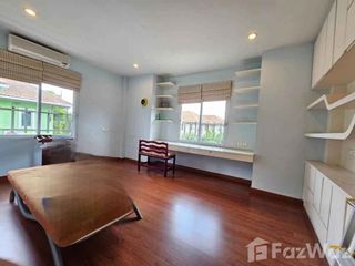 For rent 3 Beds house in Lat Phrao, Bangkok