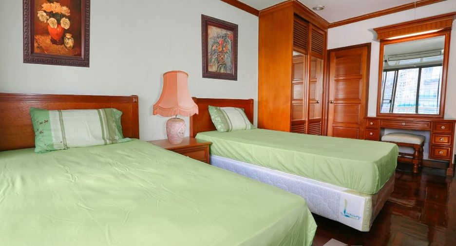 For rent 2 Beds condo in Khlong Toei, Bangkok