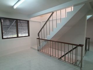 For rent 6 Beds townhouse in Nong Khaem, Bangkok