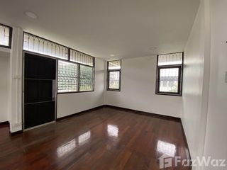 For rent 3 bed house in Bangkok Yai, Bangkok