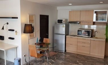 For rent 1 bed condo in Khlong Toei, Bangkok