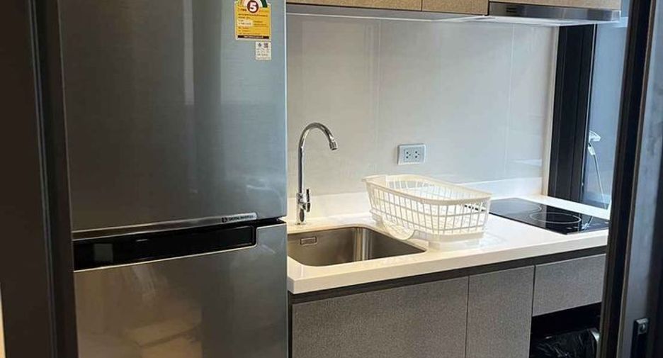 For rent studio condo in Huai Khwang, Bangkok