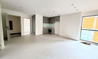For rent 2 bed condo in Khlong Toei, Bangkok