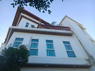 For sale 5 bed retail Space in Mueang Phuket, Phuket