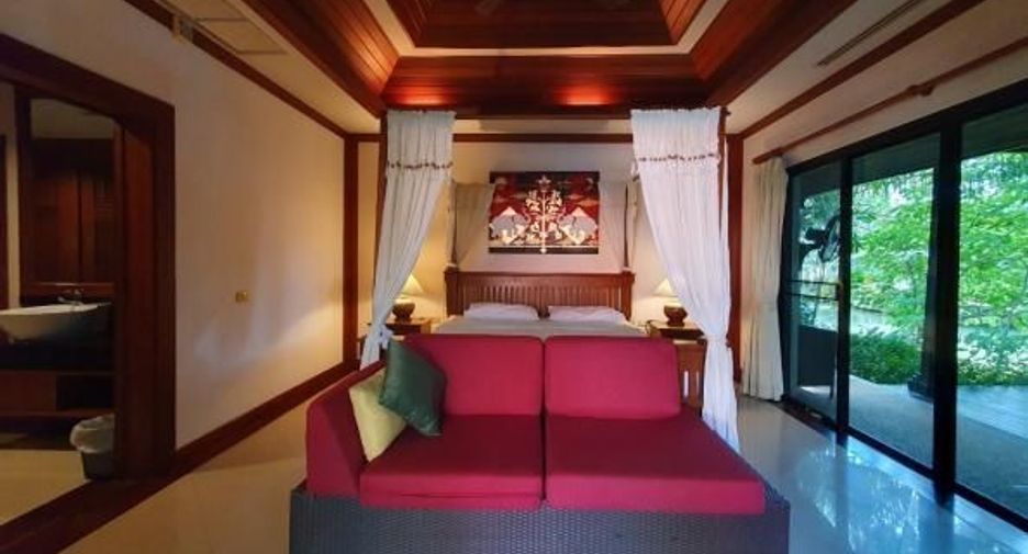 For sale 4 bed villa in Mueang Phuket, Phuket