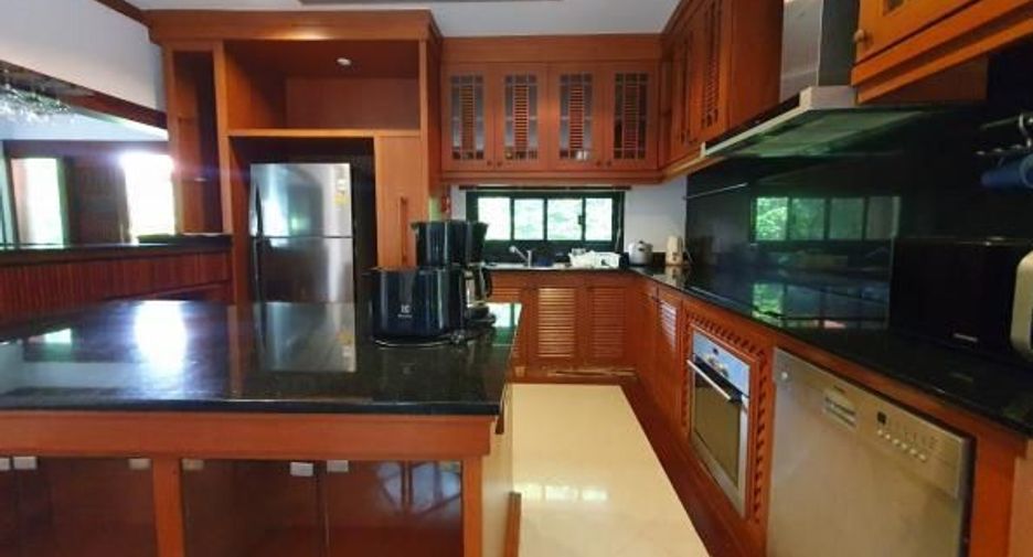 For sale 4 bed villa in Mueang Phuket, Phuket