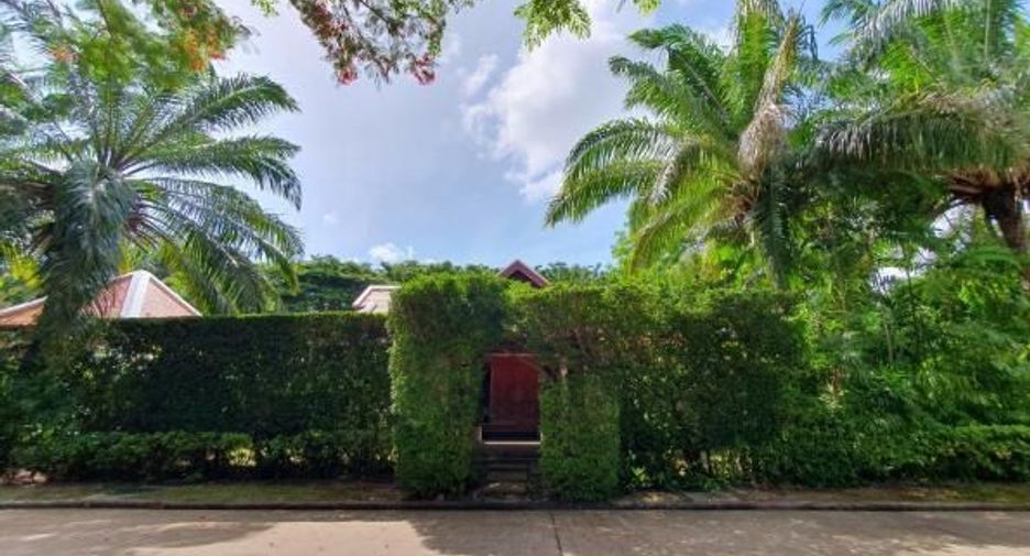 For sale 4 bed villa in Mueang Phuket, Phuket
