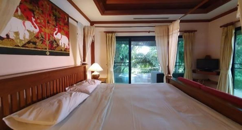 For sale 4 bed villa in Mueang Phuket, Phuket