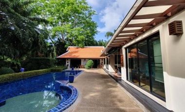 For sale 4 bed villa in Mueang Phuket, Phuket