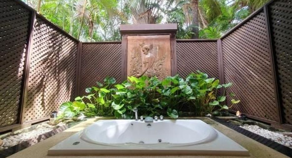 For sale 4 bed villa in Mueang Phuket, Phuket