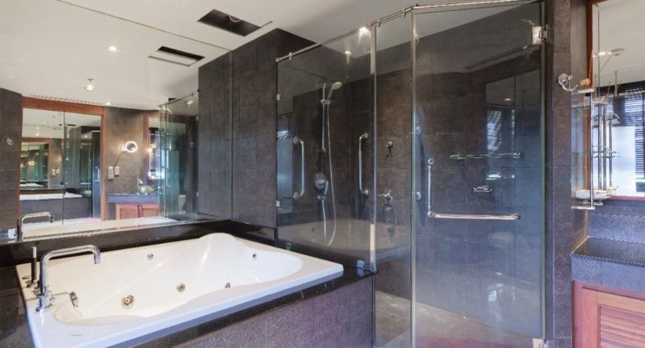 For rent 3 Beds condo in Mueang Phuket, Phuket