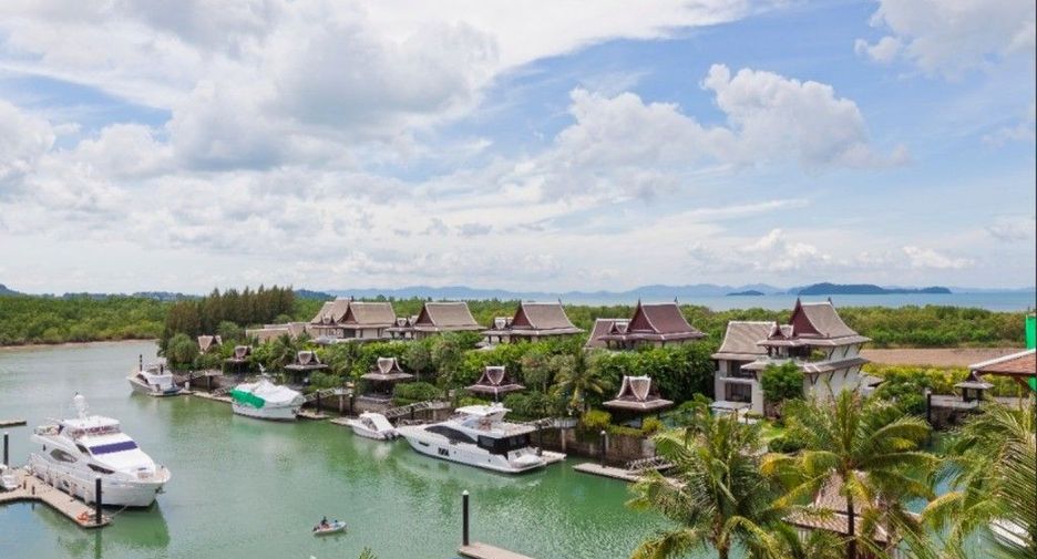 For rent 3 Beds condo in Mueang Phuket, Phuket