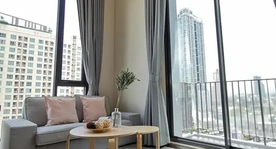 For rent 1 bed condo in Phaya Thai, Bangkok