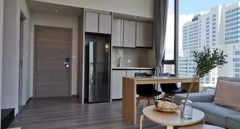 For rent 1 bed condo in Phaya Thai, Bangkok