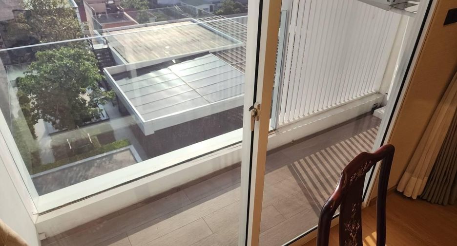 For rent 2 Beds condo in Khlong Toei, Bangkok