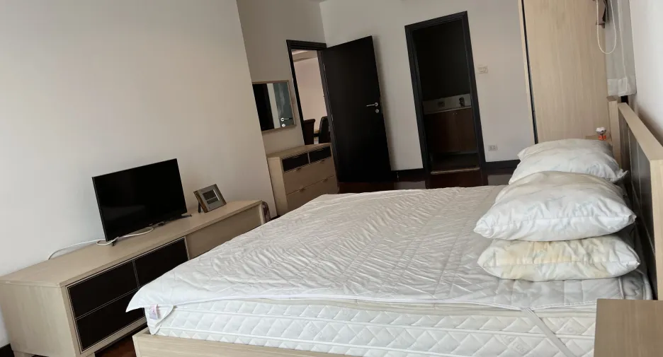 For rent 2 Beds condo in Khlong Toei, Bangkok