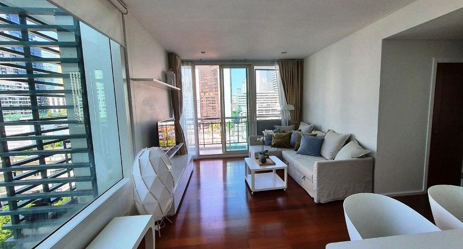 For rent 2 bed condo in Watthana, Bangkok