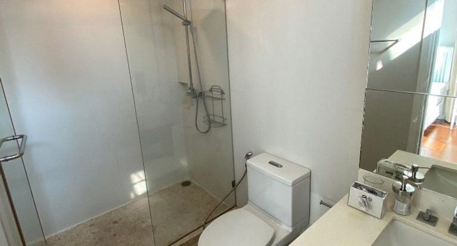 For rent 2 bed condo in Watthana, Bangkok