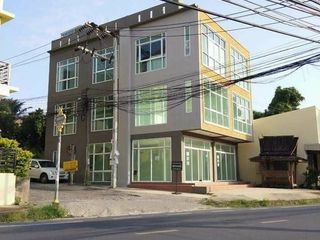 For sale 6 bed townhouse in Mueang Phuket, Phuket