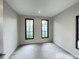 For rent 4 Beds house in Bang Khun Thian, Bangkok