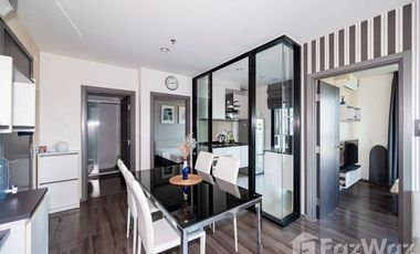 For rent 2 bed condo in Watthana, Bangkok