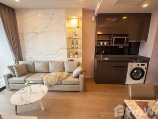 For rent 2 bed condo in Khlong Toei, Bangkok