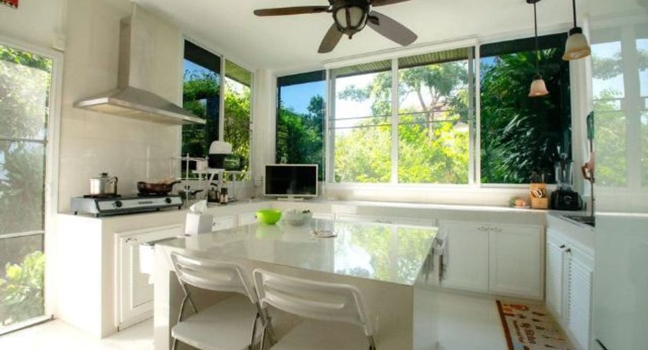 For sale 3 bed house in Lam Luk Ka, Pathum Thani