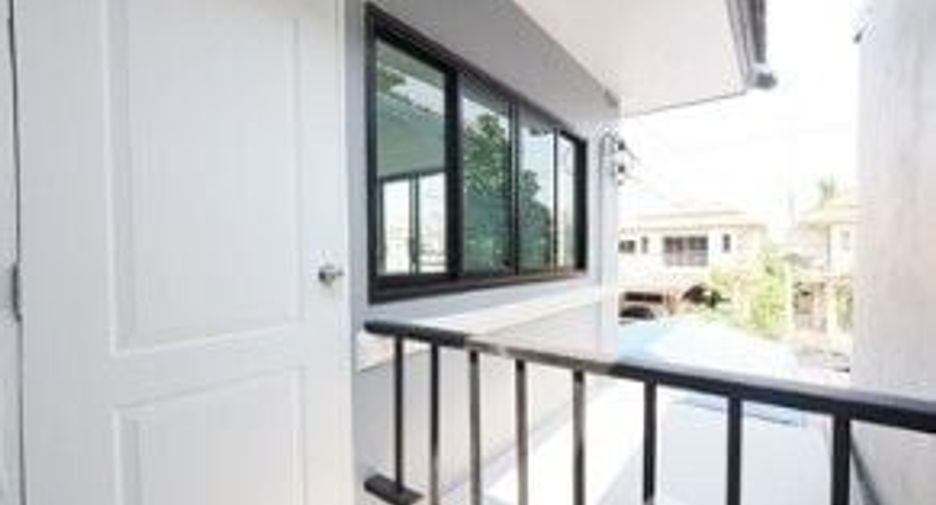 For sale 4 bed house in Lam Luk Ka, Pathum Thani