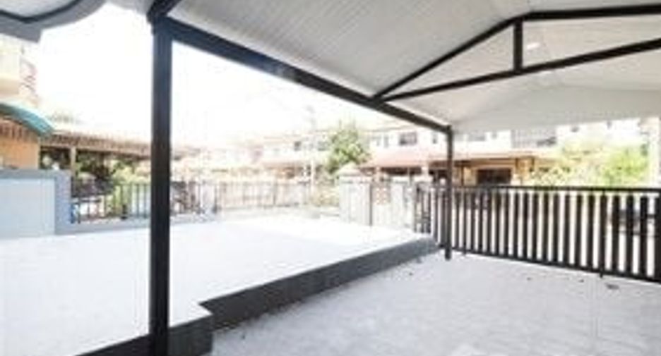 For sale 4 bed house in Lam Luk Ka, Pathum Thani