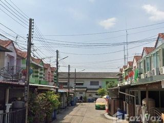 For sale 3 Beds townhouse in Lam Luk Ka, Pathum Thani
