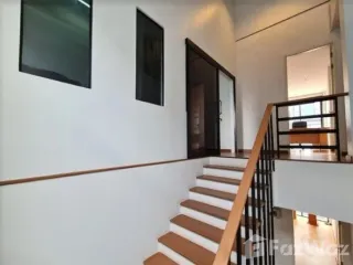 For sale 5 bed townhouse in Pak Kret, Nonthaburi