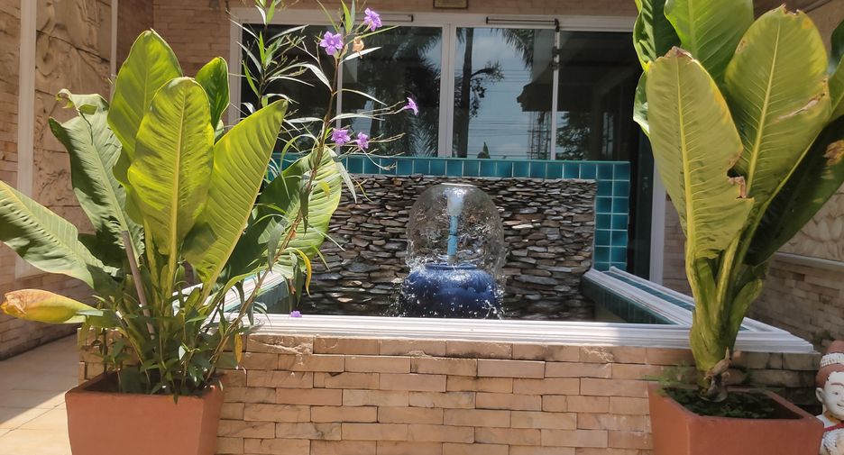 For sale 7 Beds office in Sam Phran, Nakhon Pathom