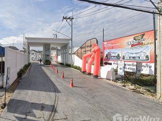 For sale 4 bed house in Sam Phran, Nakhon Pathom