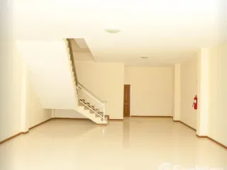 For sale 3 Beds retail Space in Mueang Nakhon Ratchasima, Nakhon Ratchasima