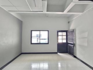 For rent 2 bed townhouse in Pak Kret, Nonthaburi